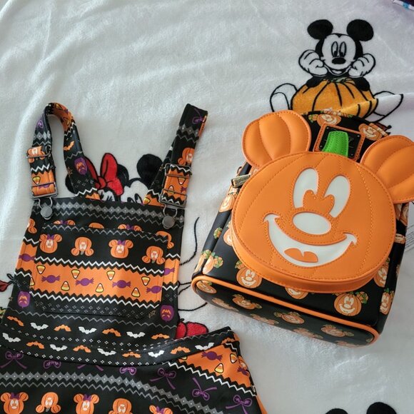 Disney Mickey-O-Lantern Womens Double Strap Shoulder Bag Purse